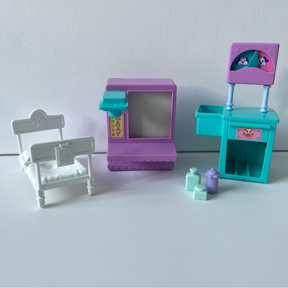 1993 Kenner Littlest Pet Shop Care Center replacement pieces